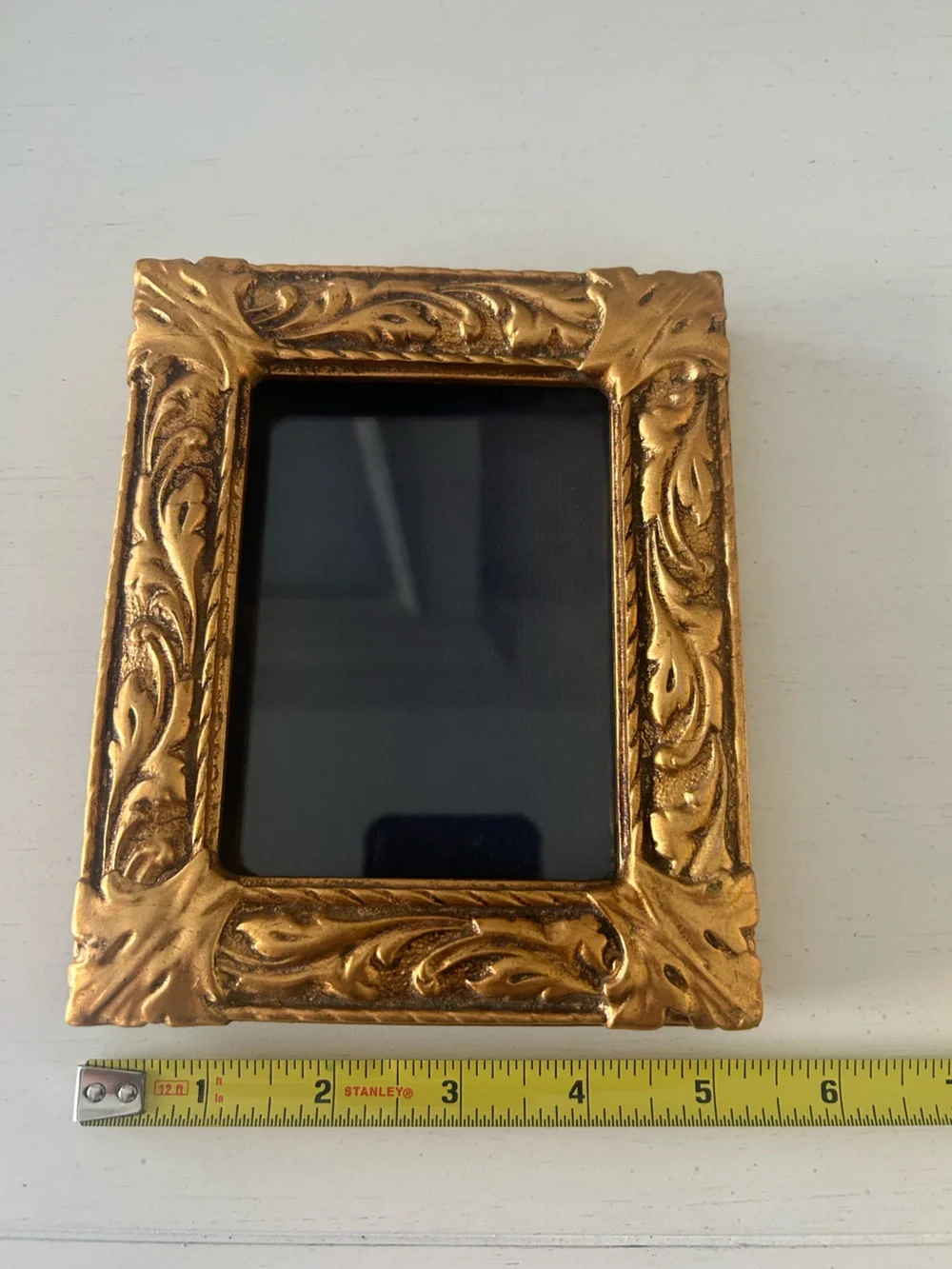 Italian Style Antique Gold Painted Ornate Wood Small Picture Frame 3x5